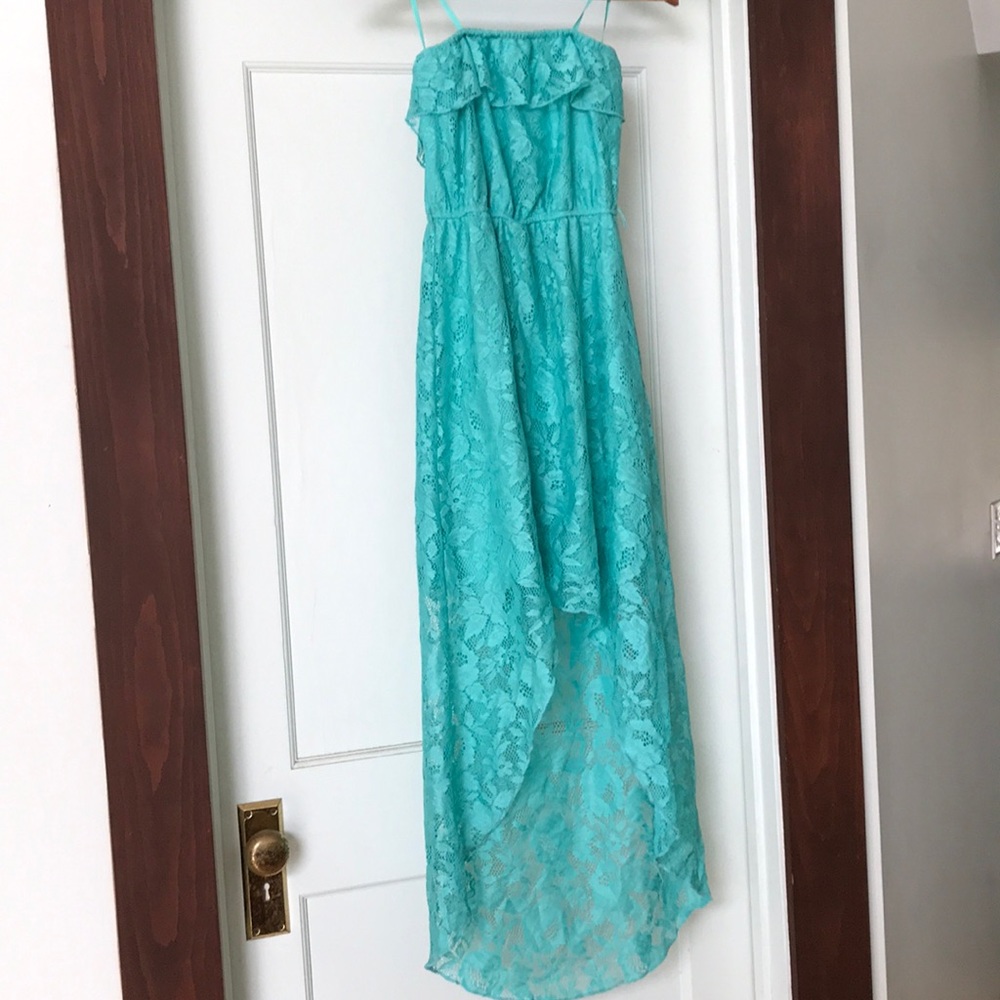 Dress perfect for a spring fling dance or cruise